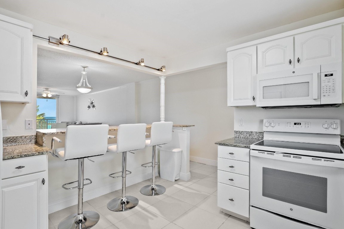 Hillsboro LeBaron - Residential