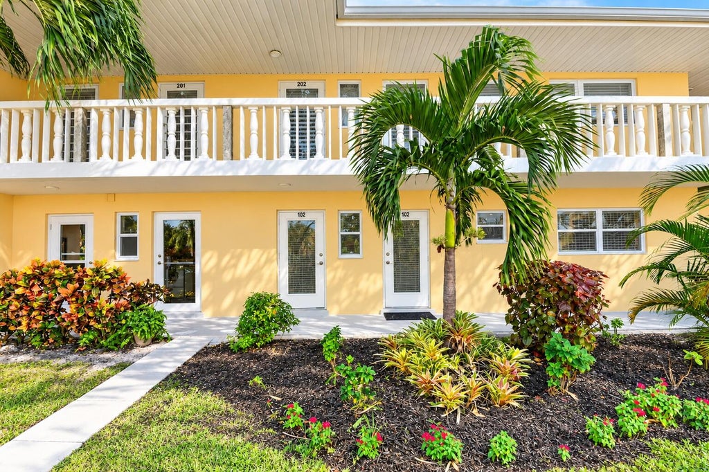 Photo of 2131 NE 1ST Court #102, Boynton Beach, FL 33435 (MLS # B26092451)