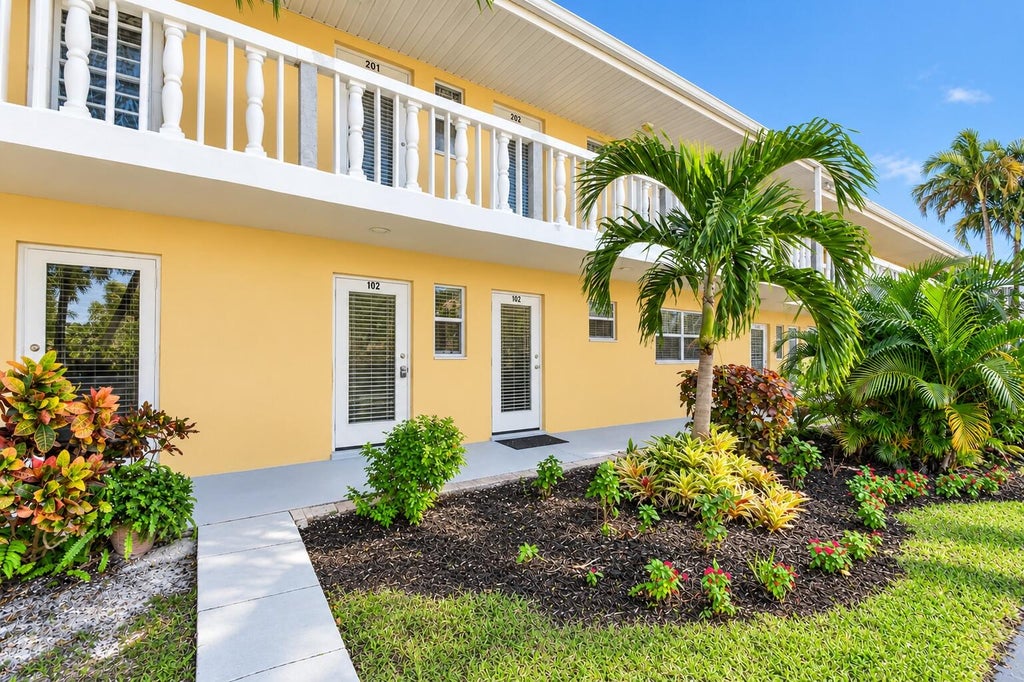 Photo of 2131 NE 1ST Court #102, Boynton Beach, FL 33435 (MLS # B26092451)