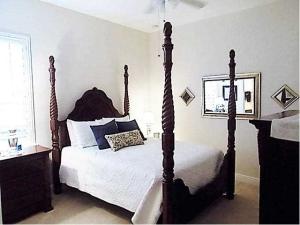 FALLS OF JENSEN BEACH - Residential