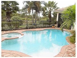 FALLS OF JENSEN BEACH - Residential