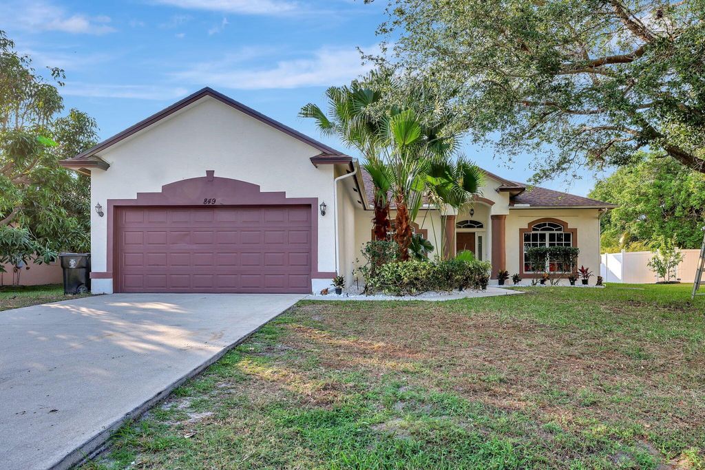 Photo of 849 SW Nichols Ter, Port Saint Lucie, FL 34953 (MLS # R10986571)