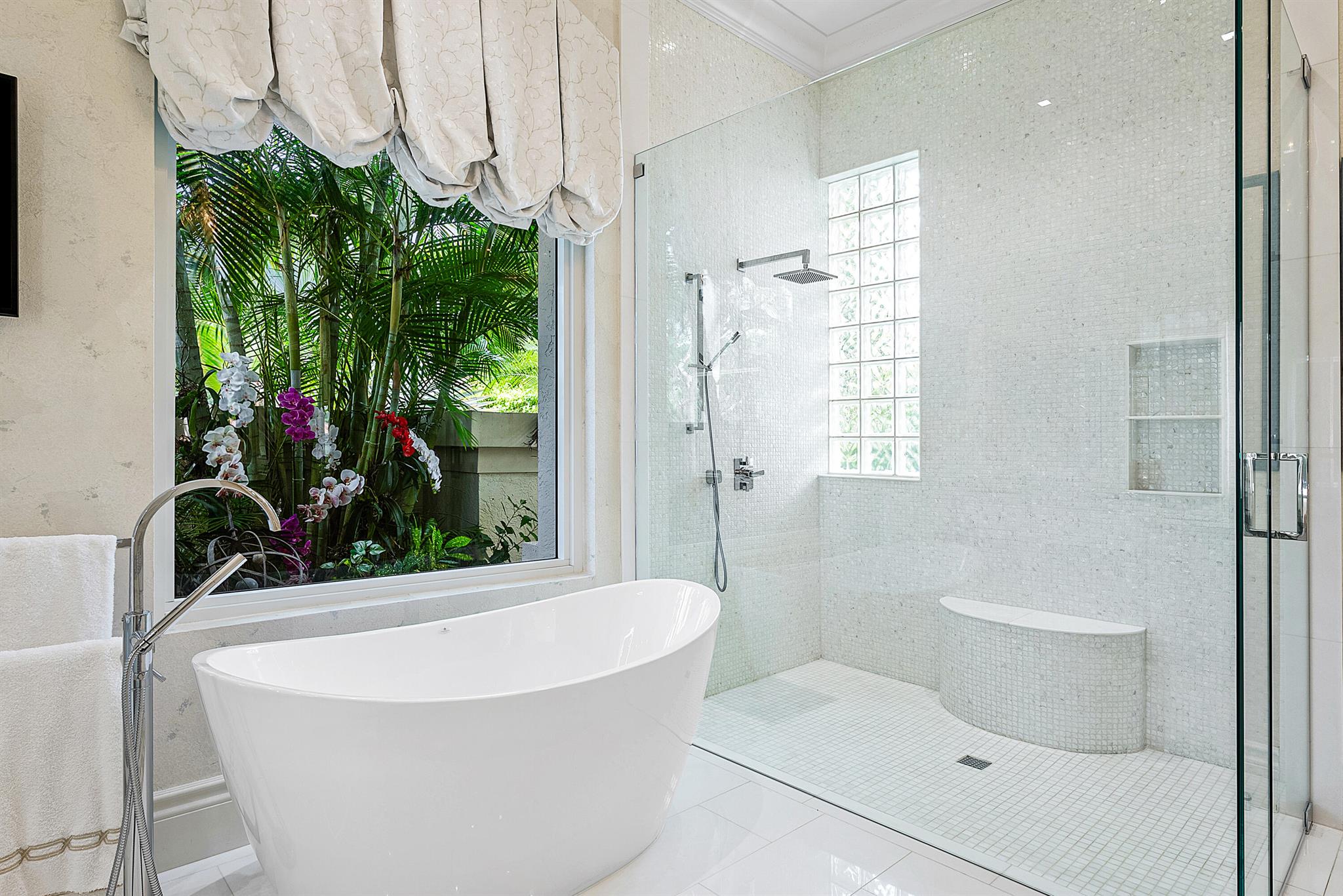 VINTAGE OAKS / POLO CLUB - Residential