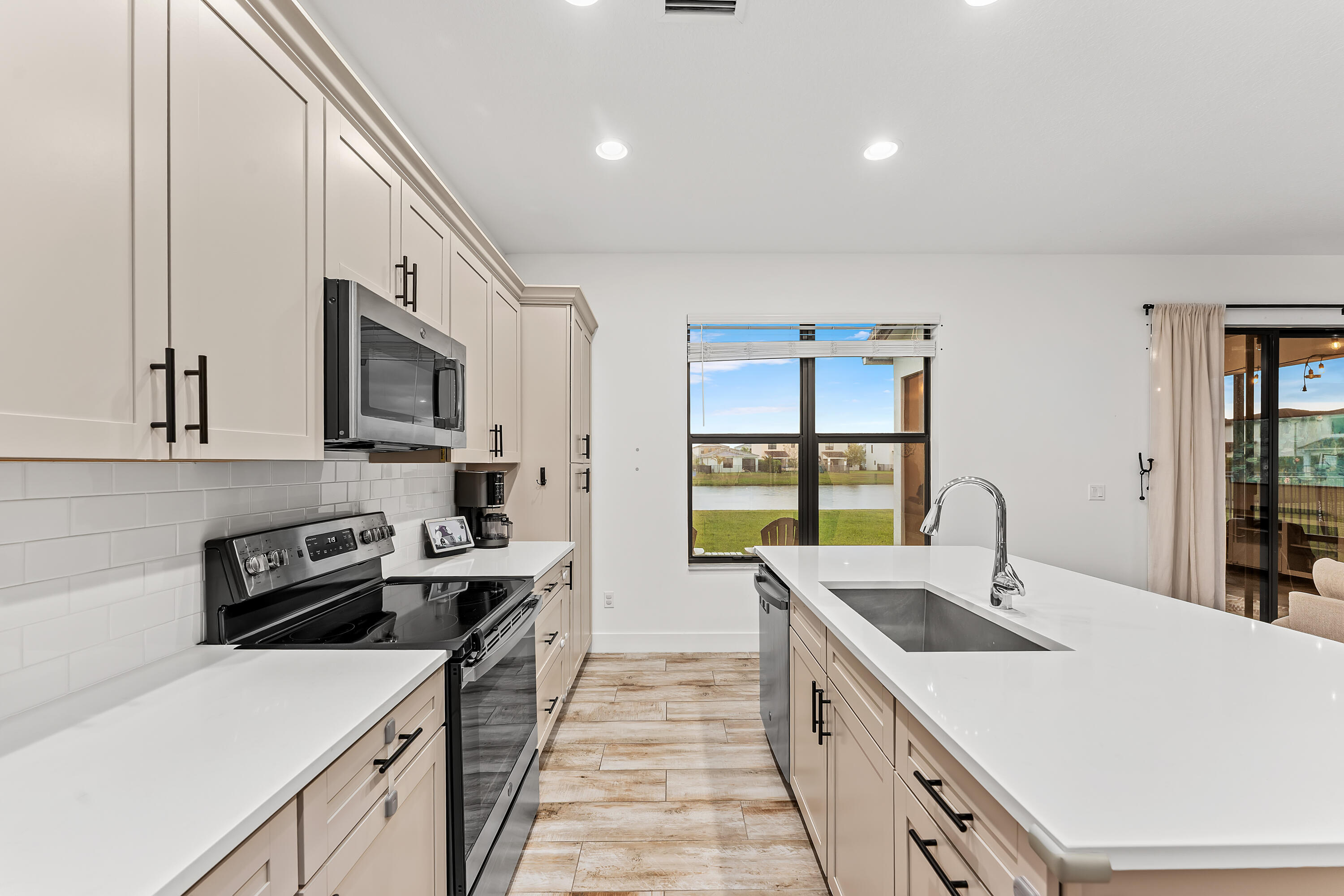 SKY COVE - Residential