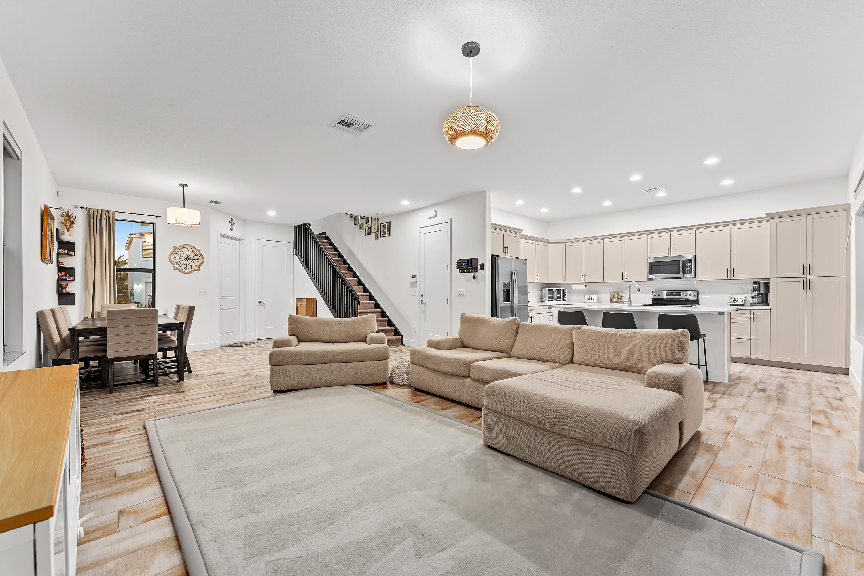 SKY COVE - Residential