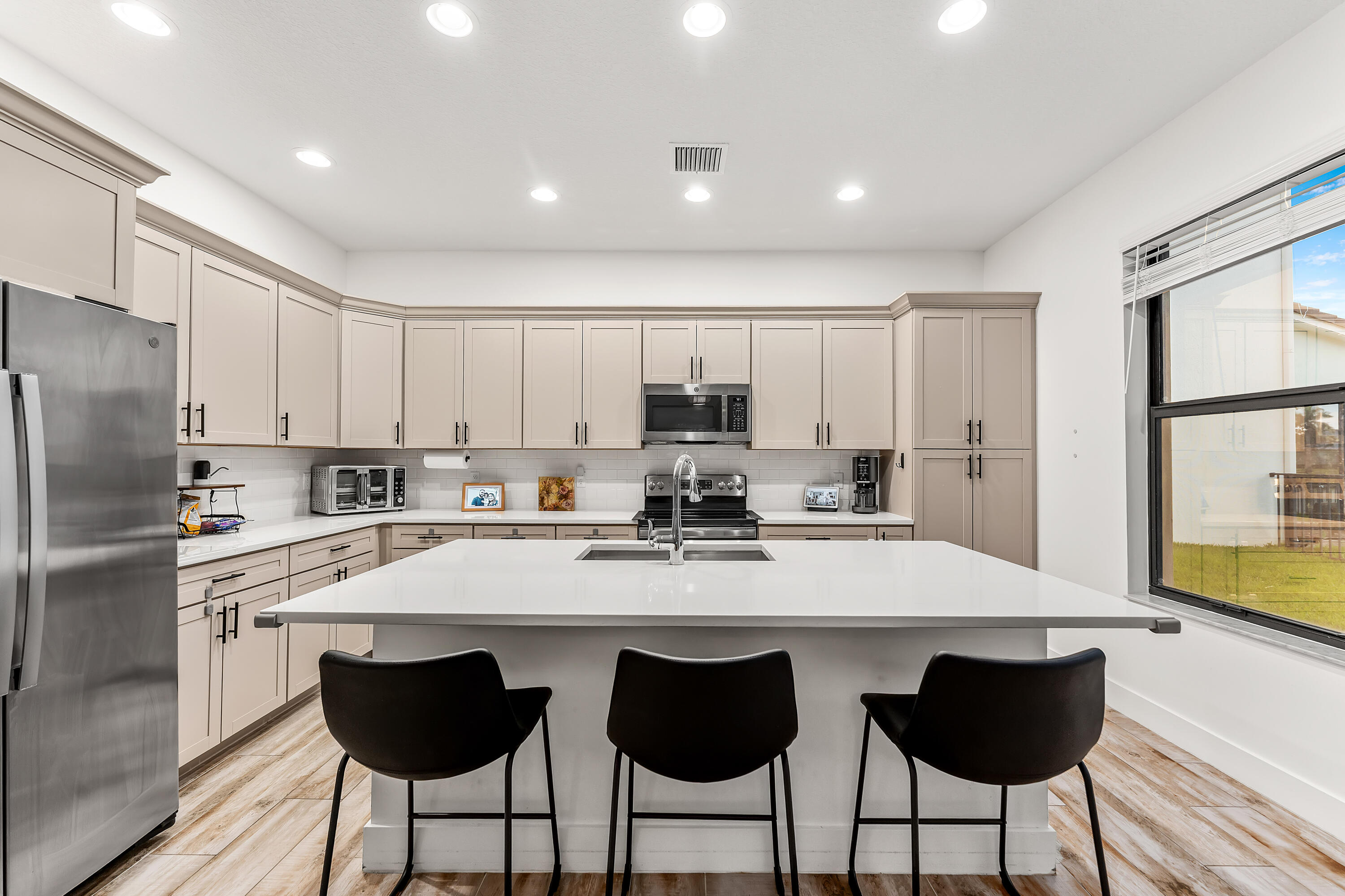 SKY COVE - Residential