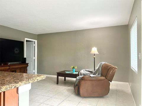 2655 NE 8th Ave 104 Wilton Manors FL 33334