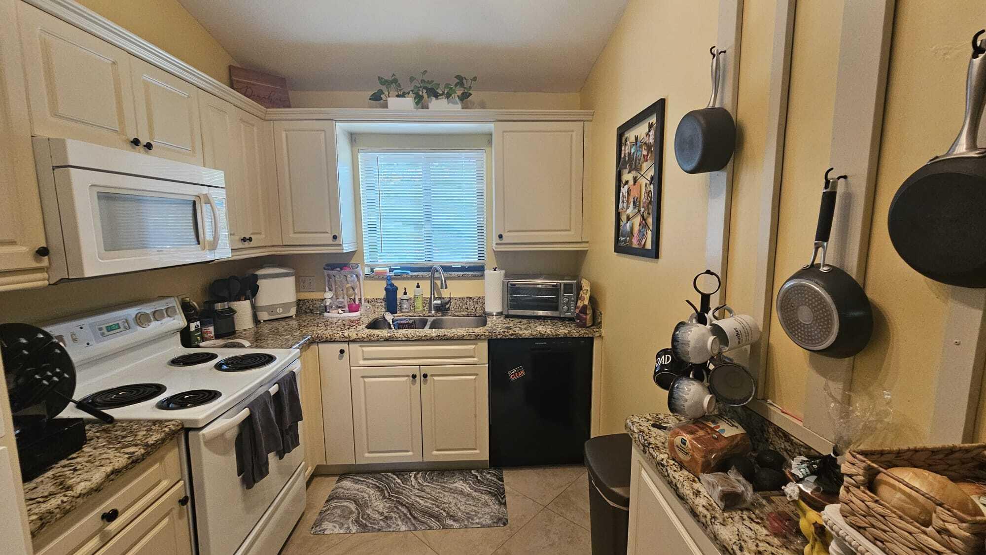 2850 Palmwood Ter Terrace 230