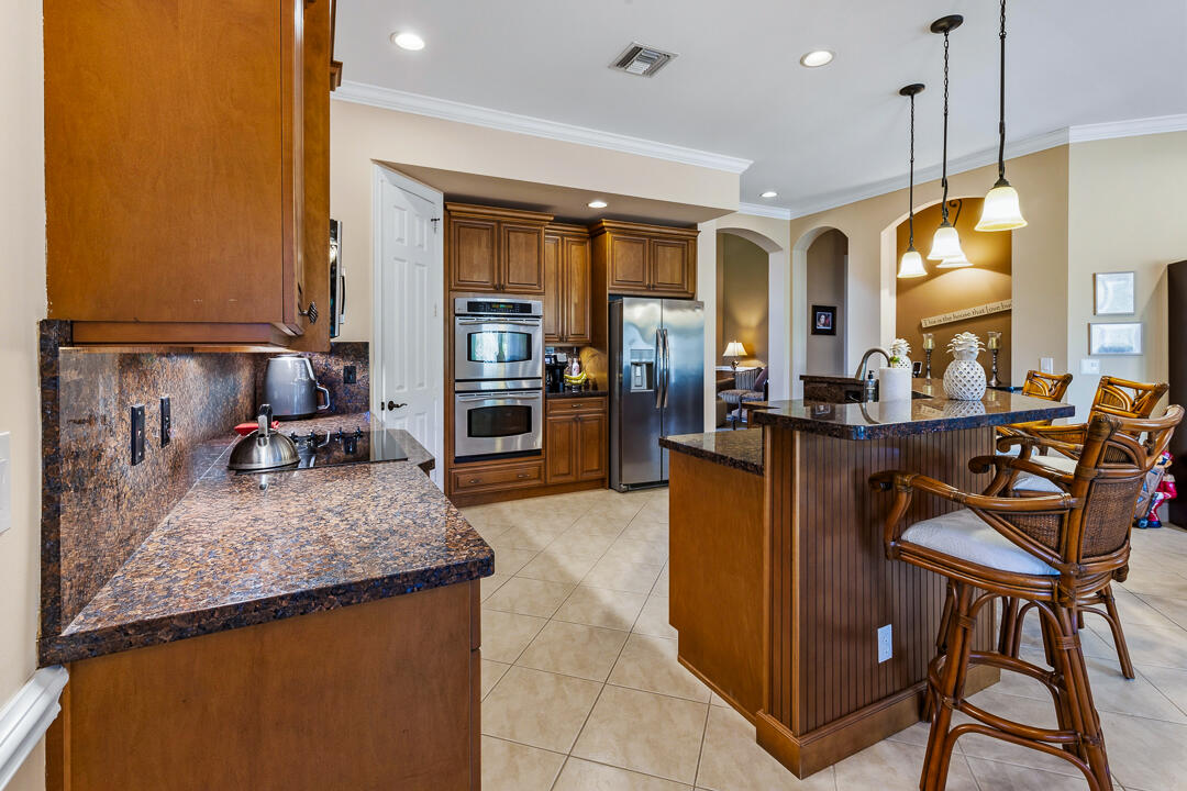 PALM COVE GOLF & YACHT CLUB - Residential