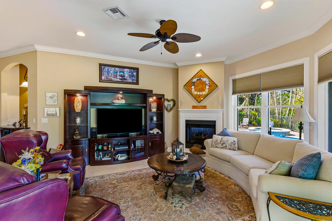 PALM COVE GOLF & YACHT CLUB - Residential