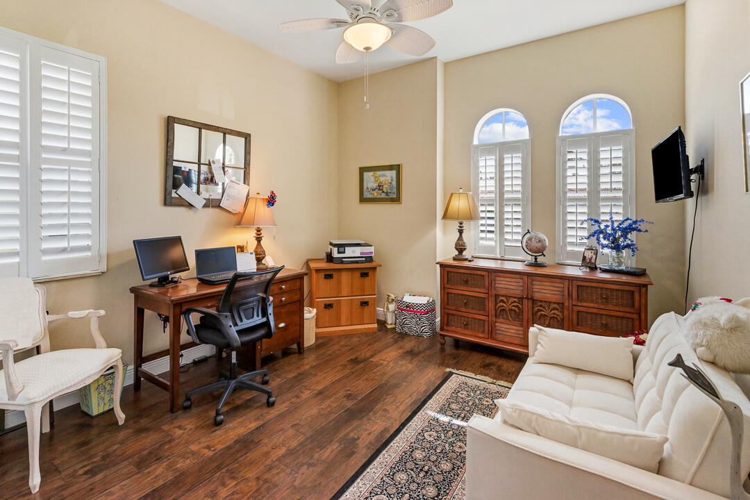 PALM COVE GOLF & YACHT CLUB - Residential