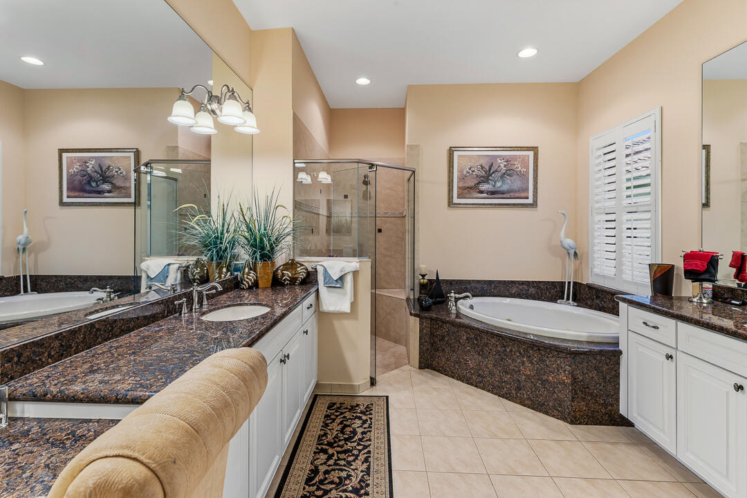 PALM COVE GOLF & YACHT CLUB - Residential