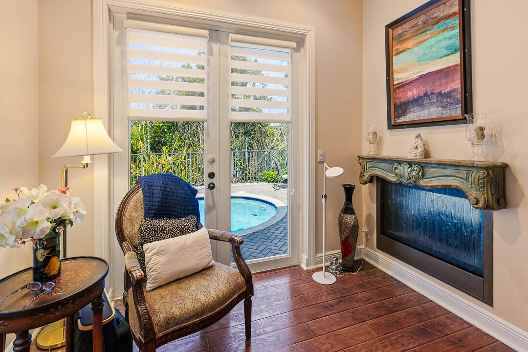 PALM COVE GOLF & YACHT CLUB - Residential