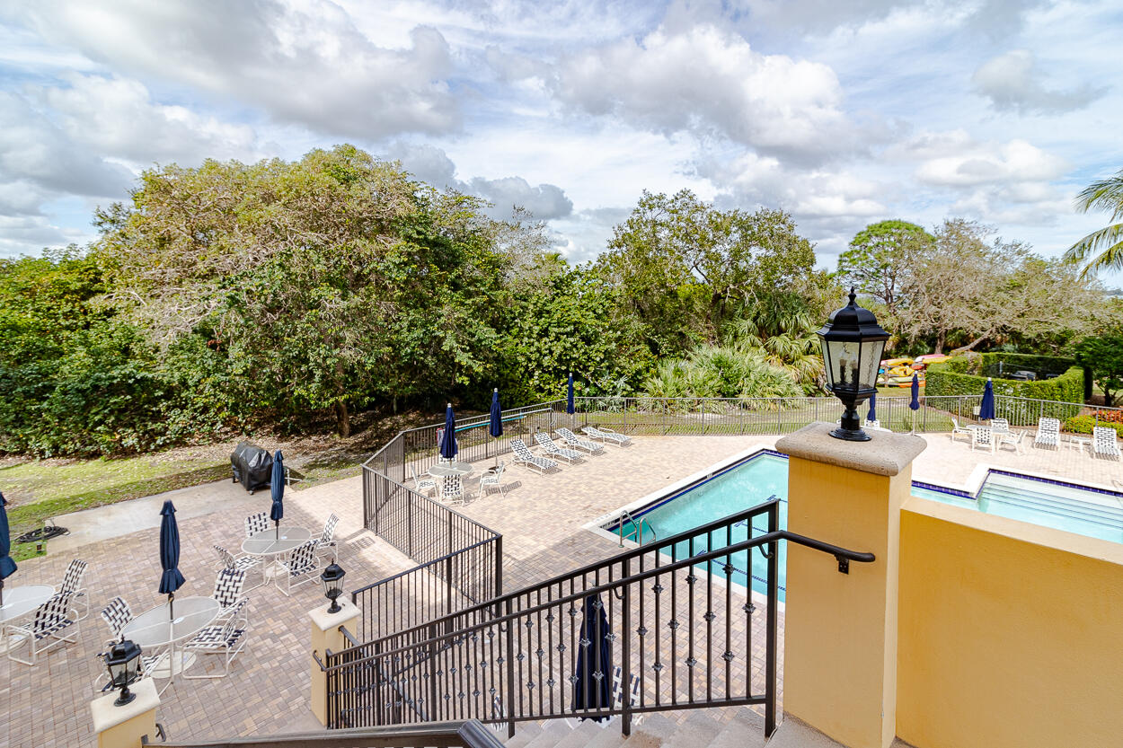 PALM COVE GOLF & YACHT CLUB - Residential