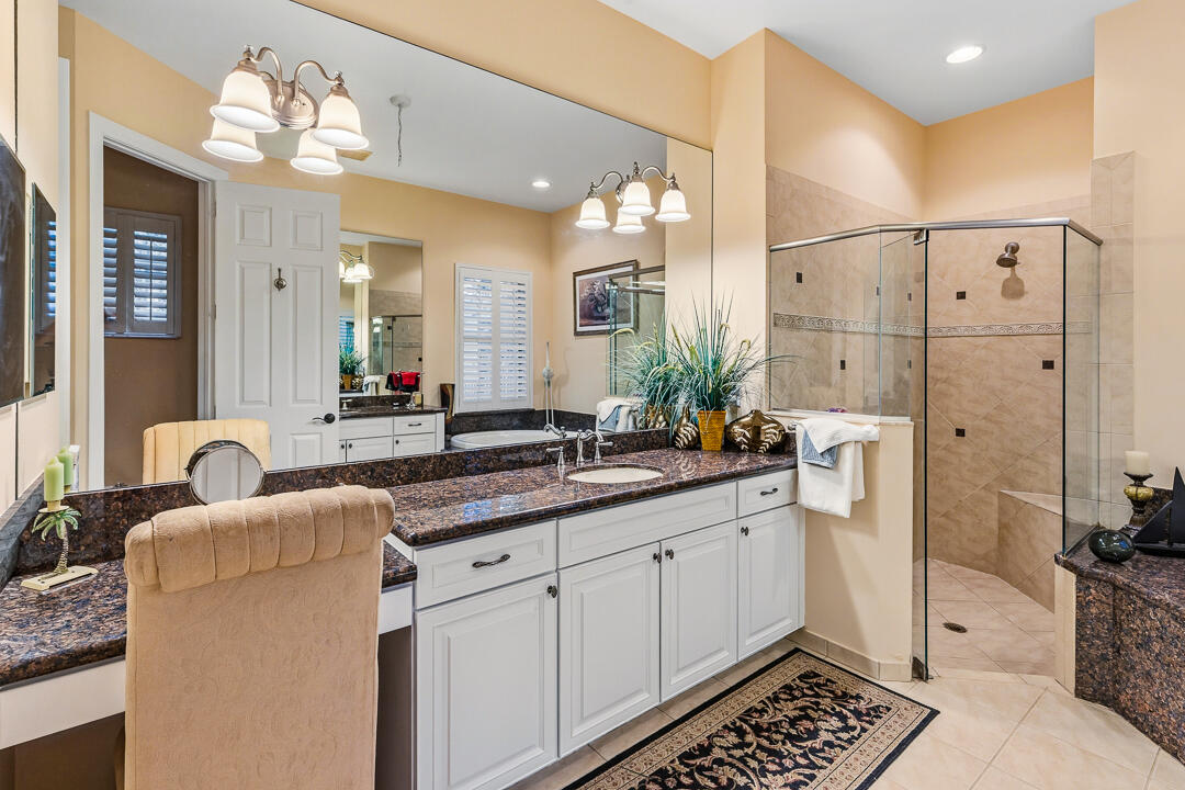 PALM COVE GOLF & YACHT CLUB - Residential