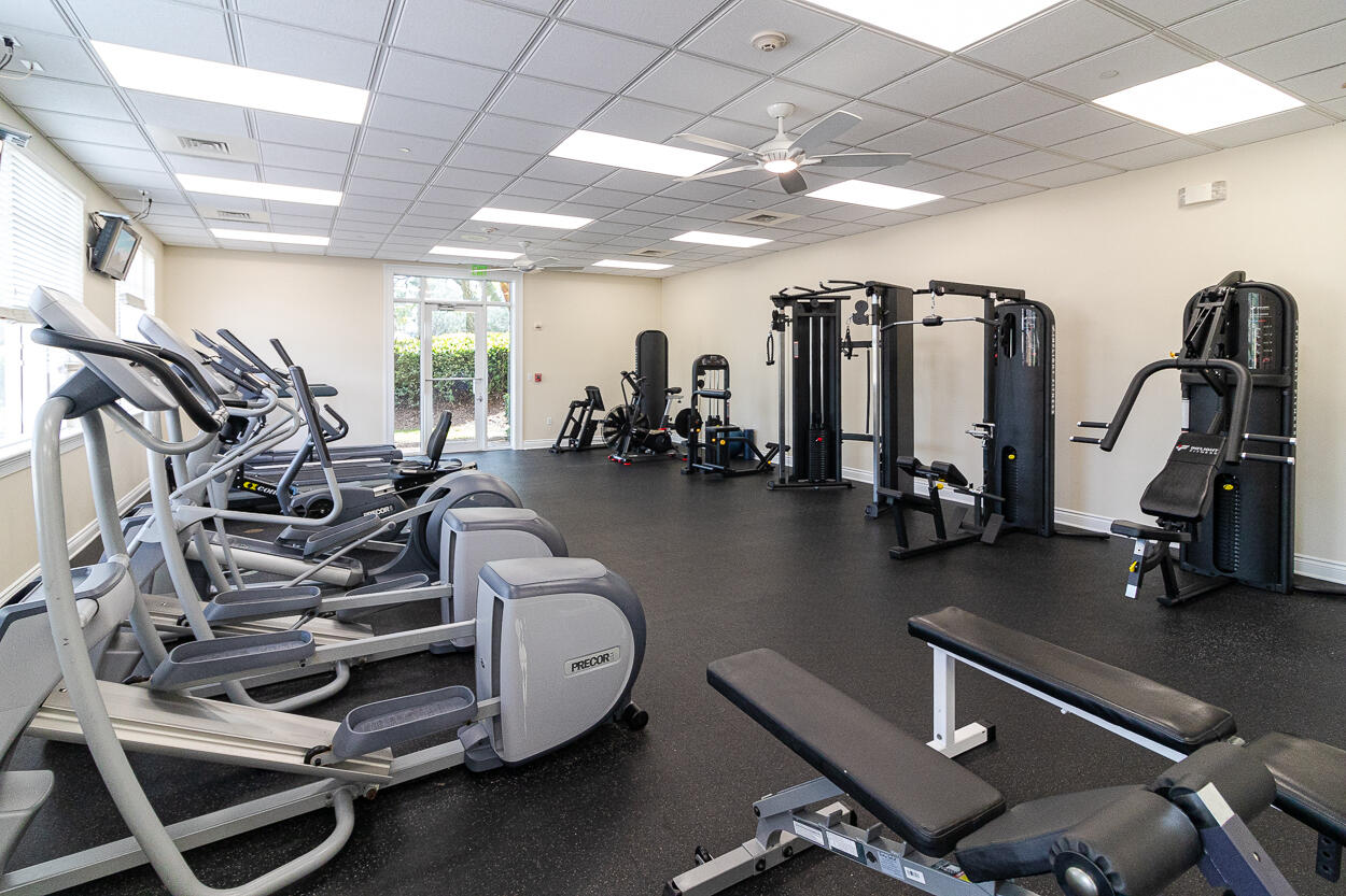 PALM COVE GOLF & YACHT CLUB - Residential