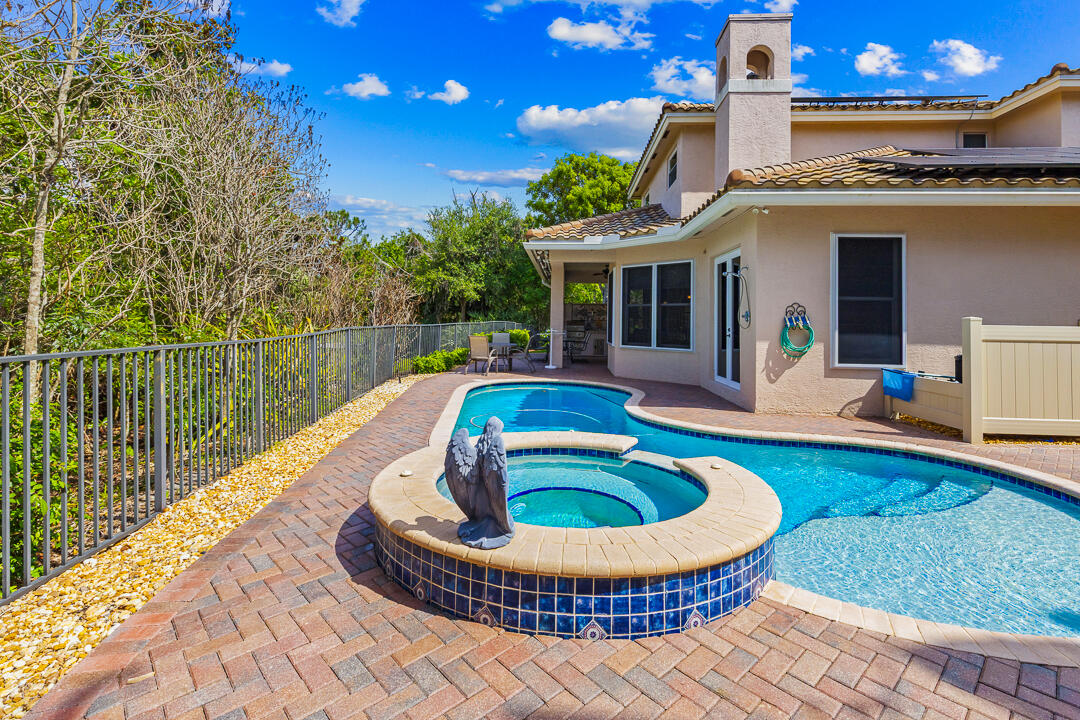 PALM COVE GOLF & YACHT CLUB - Residential