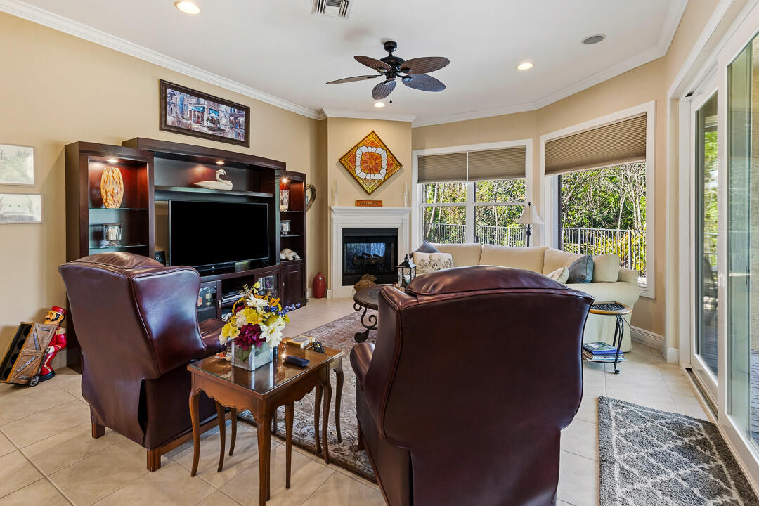 PALM COVE GOLF & YACHT CLUB - Residential