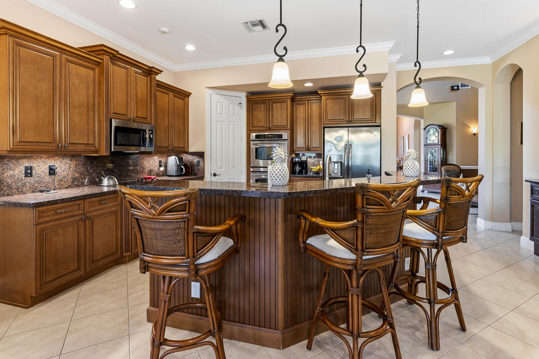 PALM COVE GOLF & YACHT CLUB - Residential