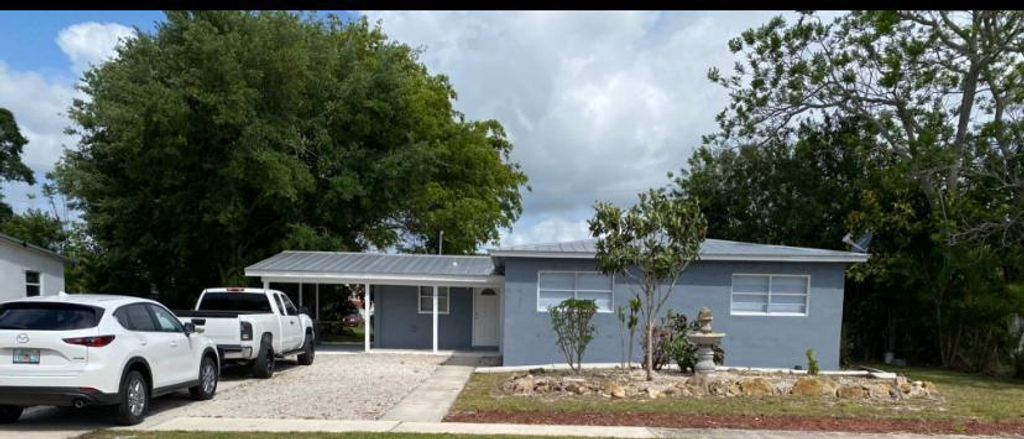 Photo of 191 SE Serenata Court, Port Saint Lucie, FL 34983 (MLS # R10800262)