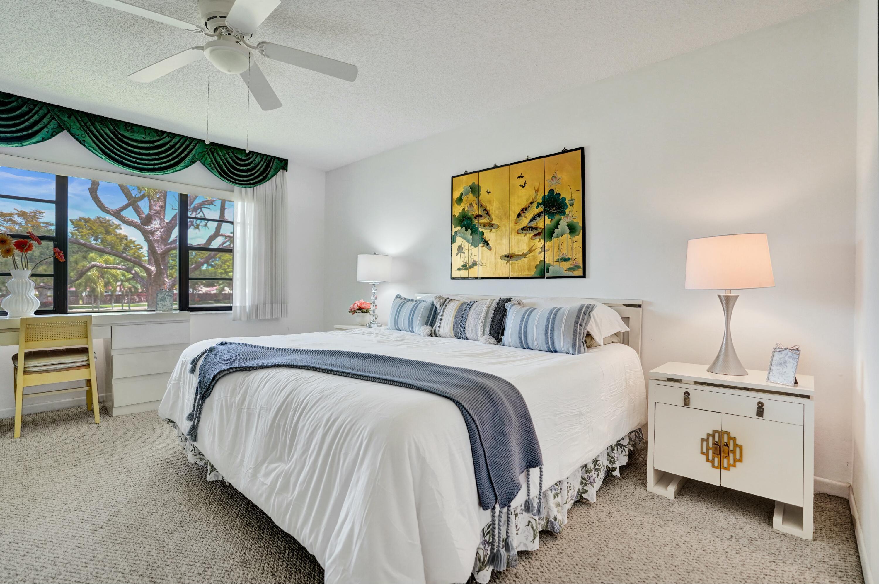 STRATFORD AT HUNTERS RUN CONDO - Residential