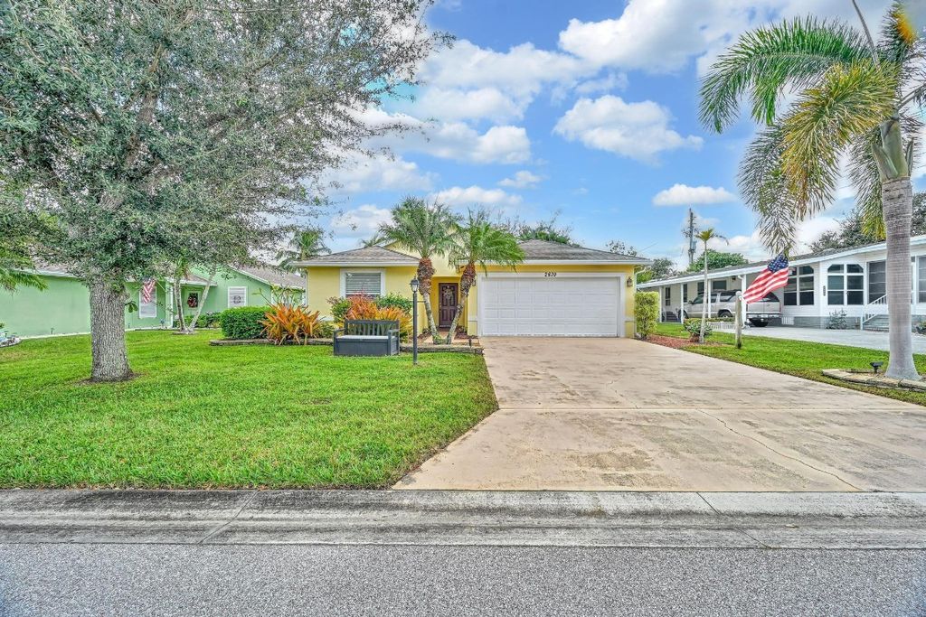 Photo of 2870 SW Versailles Terrace, Stuart, FL 34997 (MLS # F10536912)