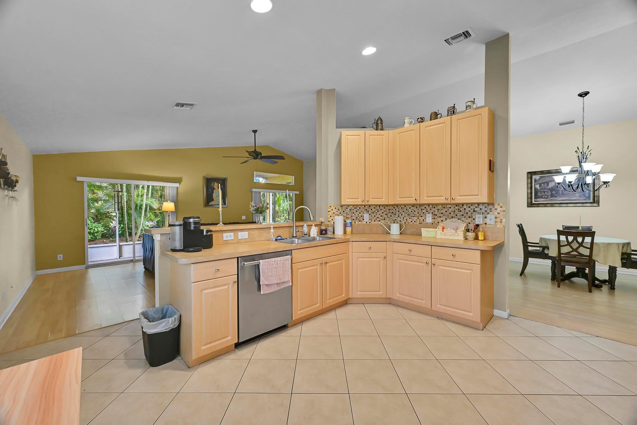 St Lucie Inlet Falls - Residential