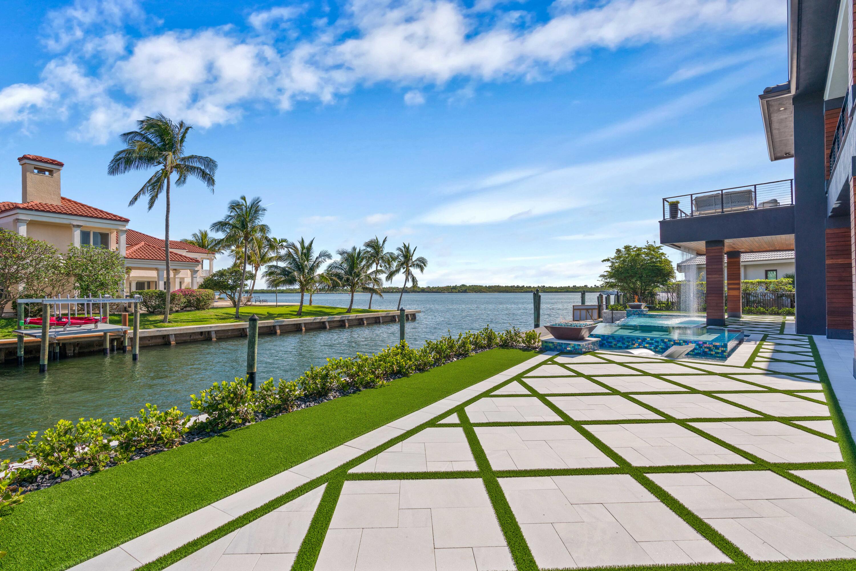 PALM BEACH LAKE WORTH ESTATES 2 - Residential