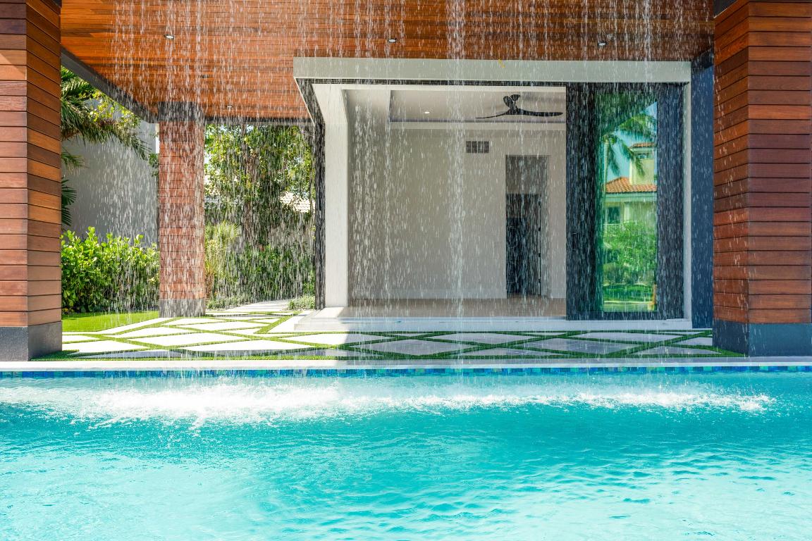 PALM BEACH LAKE WORTH ESTATES 2 - Residential