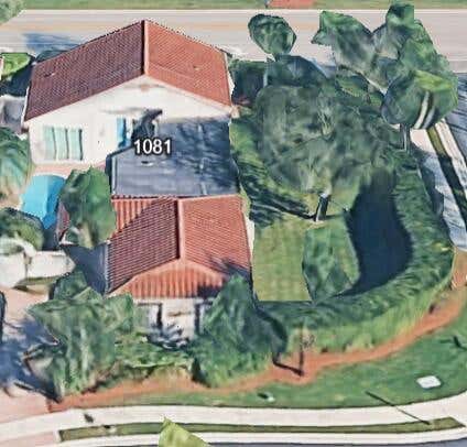 Photo of 1081 BEL AIRE Drive E, Pembroke Pines, FL 33027 (MLS # B26065848)