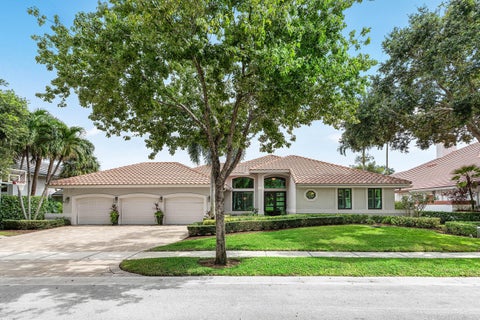 Photo of 5844 SAINT ANNES Way, Boca Raton, FL 33496 (MLS # B26086425)