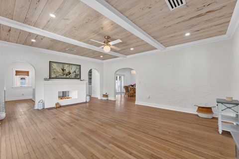 Tiny photo for 400 NE 5th Avenue, Pompano Beach, FL 33060 (MLS # B26035488)