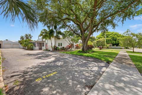 Tiny photo for 400 NE 5th Avenue, Pompano Beach, FL 33060 (MLS # B26035488)