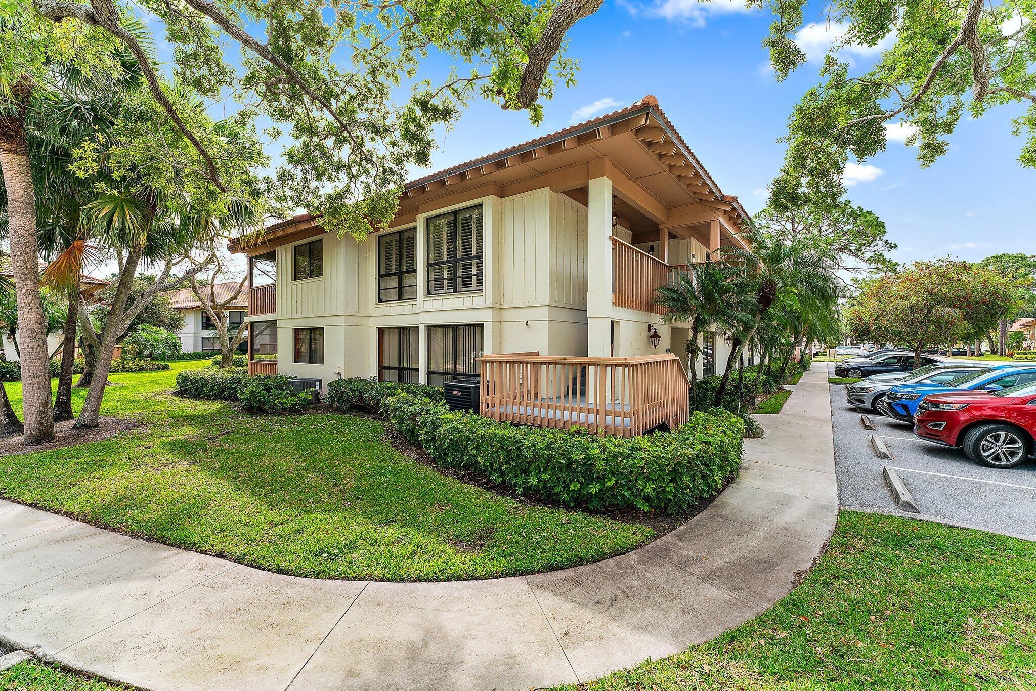 433 Brackenwood Lane N