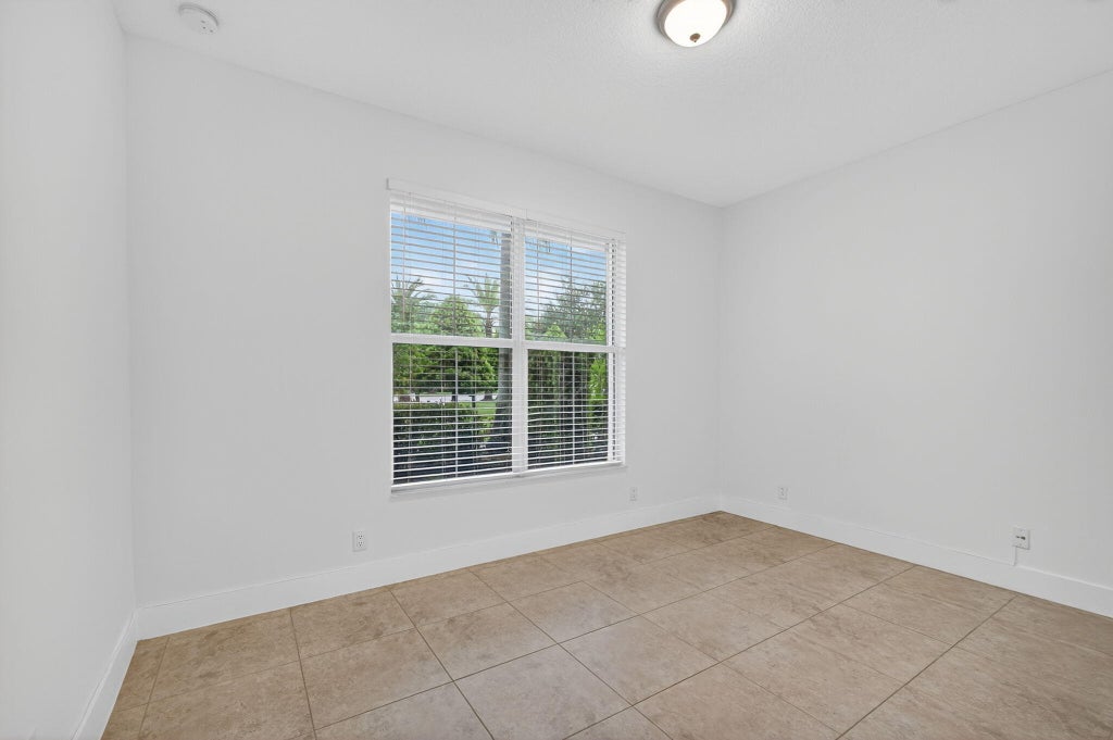 Photo of 7089 Edison Place, Palm Beach Gardens, FL 33418 (MLS # B26057351)