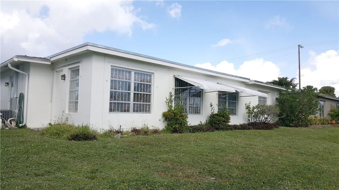 Paradise Gardens Sec 4 76 - Residential