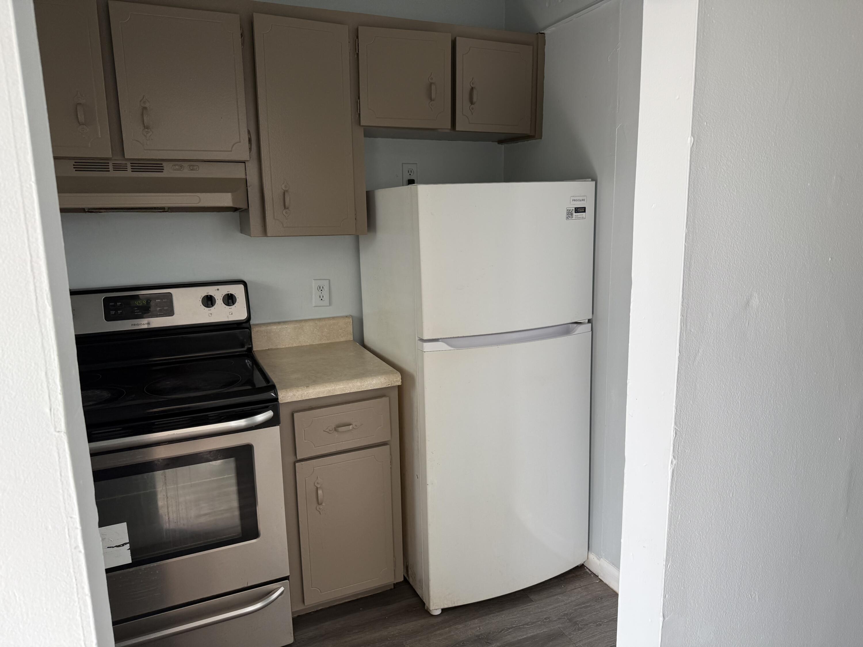 SOUTHEND APTS CONDO - Residential Lease