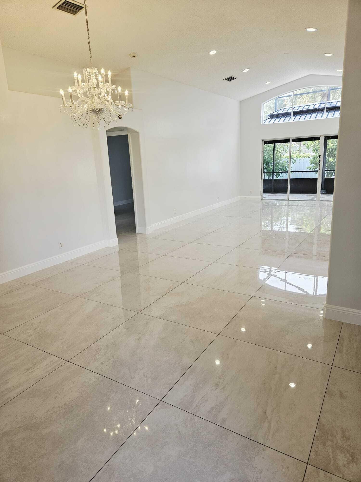 5293 Oakmont Village Circle