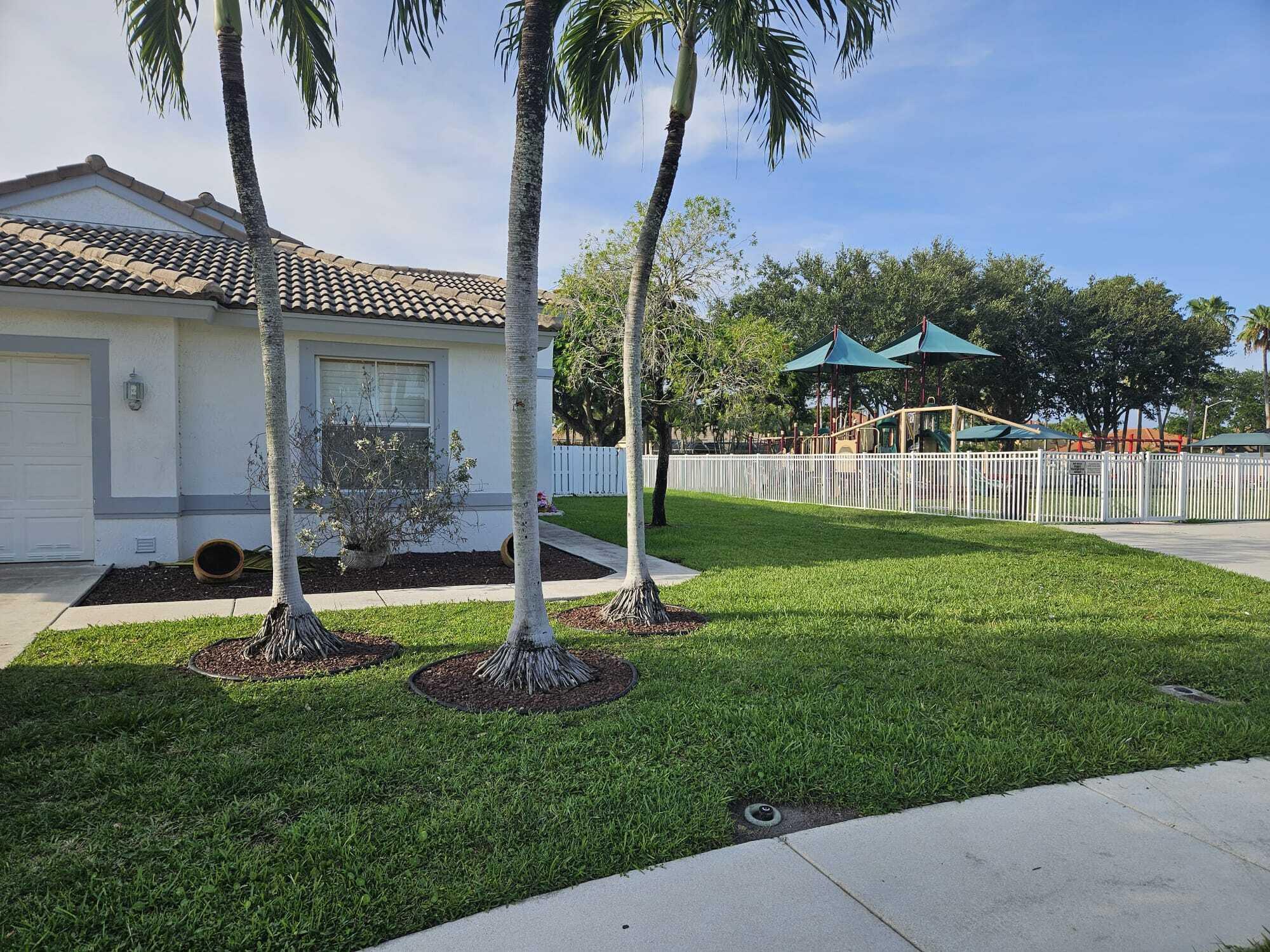 5293 Oakmont Village Circle