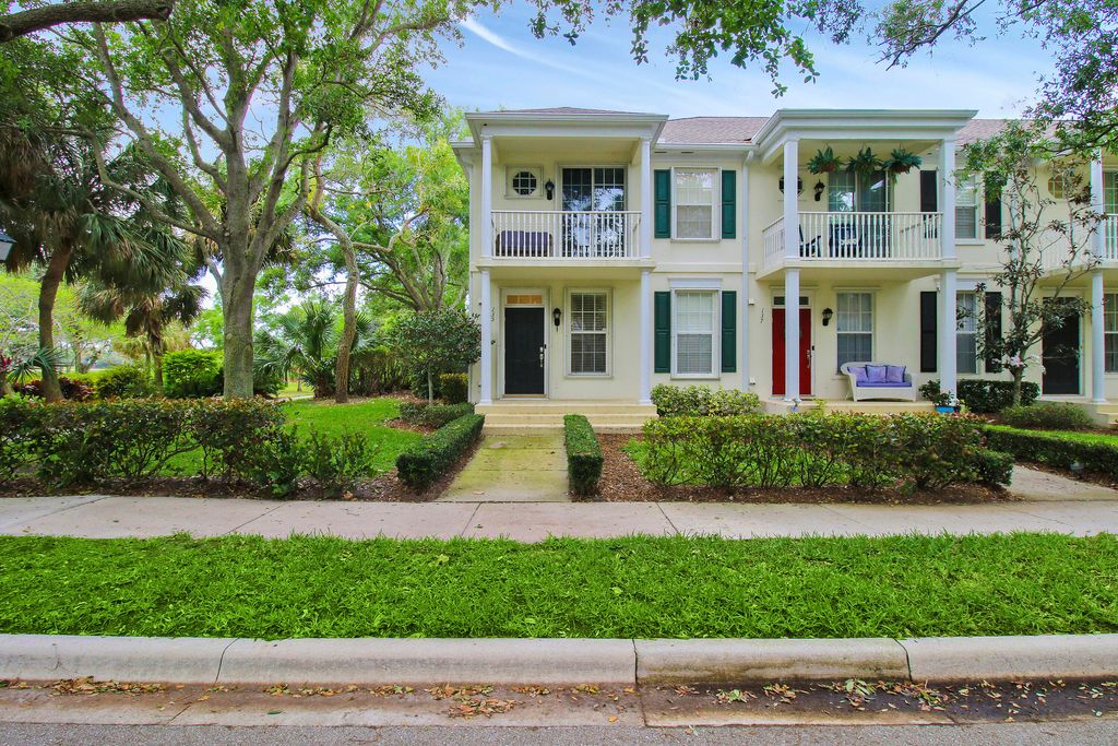 Photo of 135 Courtenay Court, Jupiter, FL 33458 (MLS # R10967834)