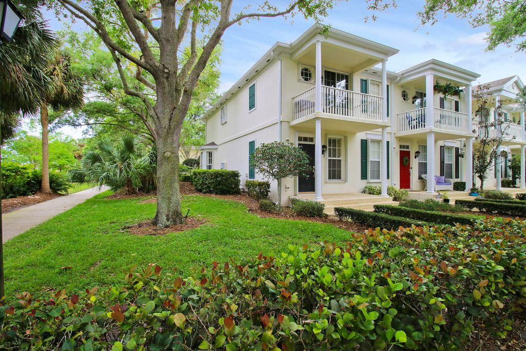 Photo of 135 Courtenay Court, Jupiter, FL 33458 (MLS # R10967834)