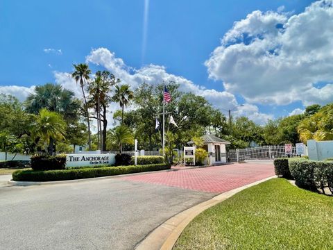 A home in Port St Lucie