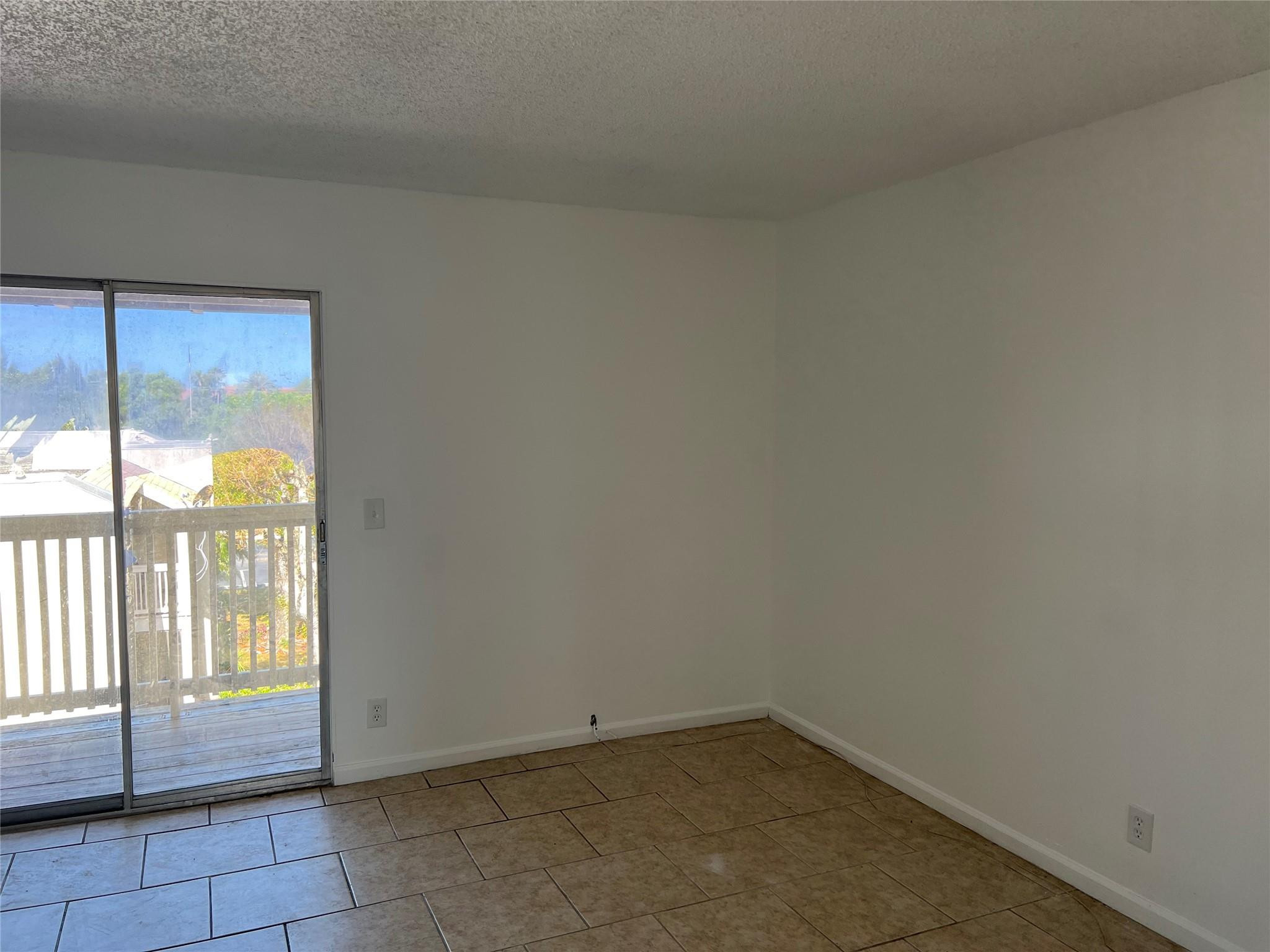 CROSS CREEK CONDO - Residential Lease