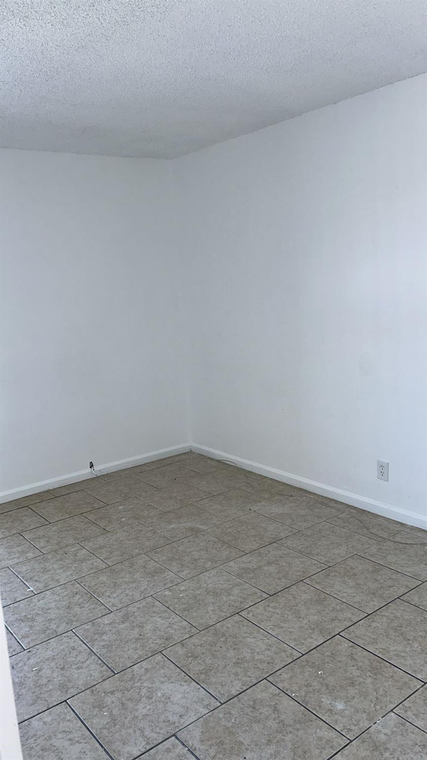 CROSS CREEK CONDO - Residential Lease