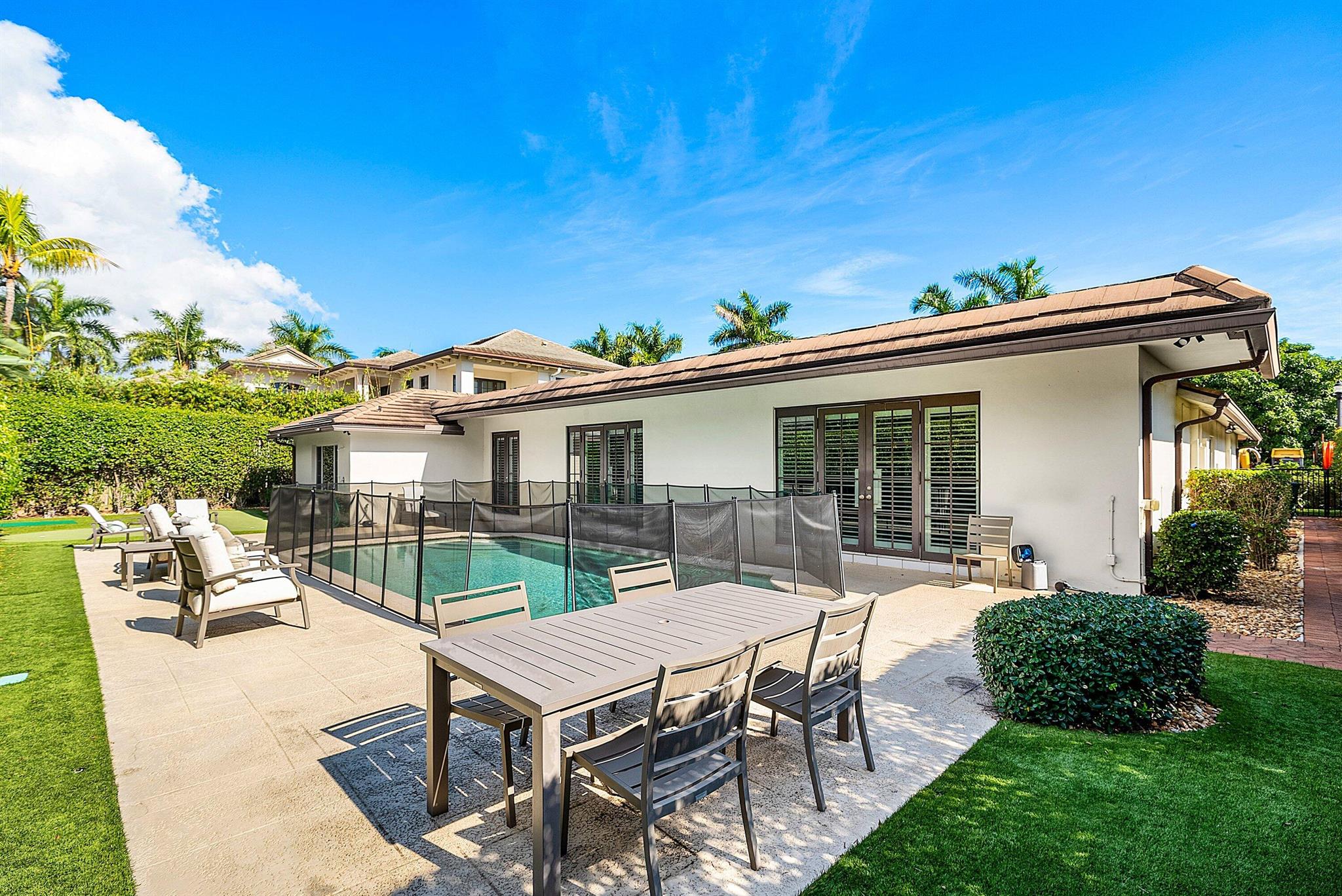 ROYAL PALM YACHT & COUNTR - Residential Lease