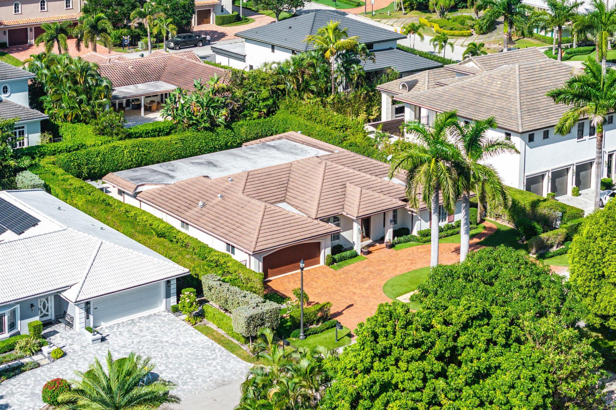 ROYAL PALM YACHT & COUNTR - Residential Lease