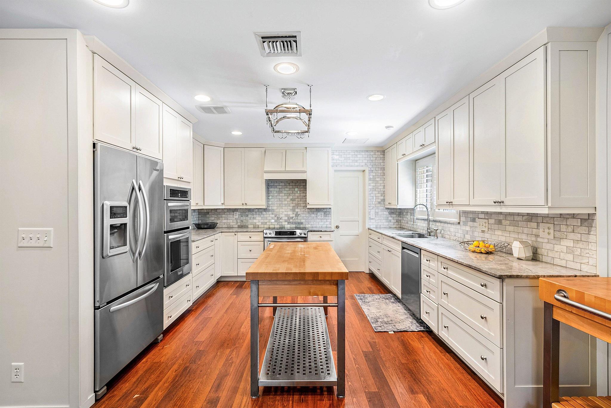 ROYAL PALM YACHT & COUNTR - Residential Lease