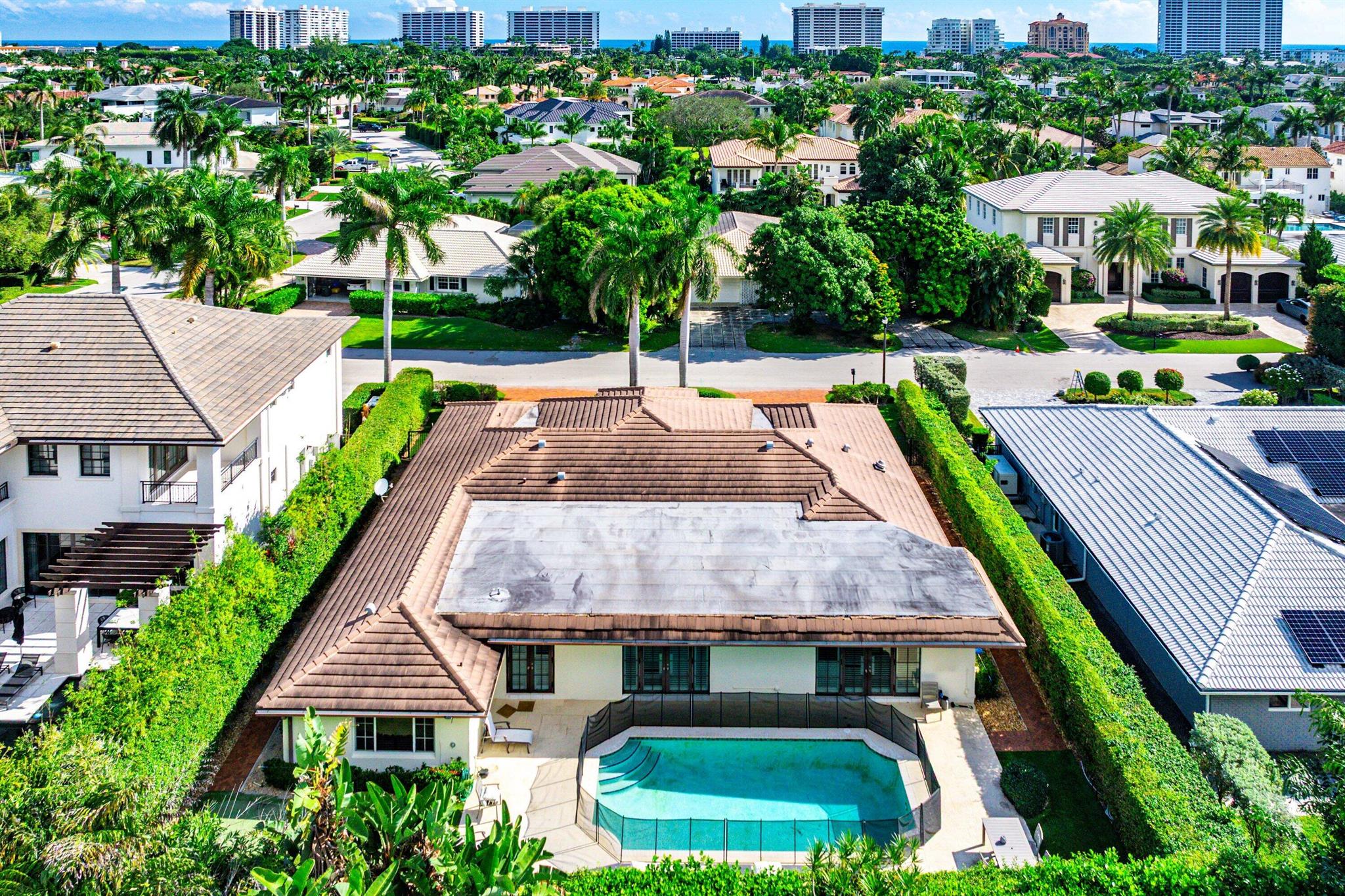 ROYAL PALM YACHT & COUNTR - Residential Lease