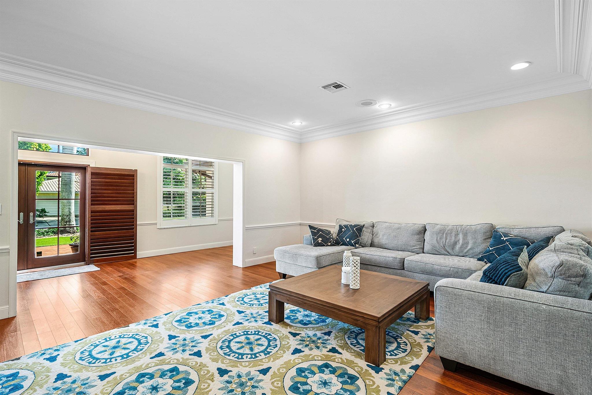 ROYAL PALM YACHT & COUNTR - Residential Lease