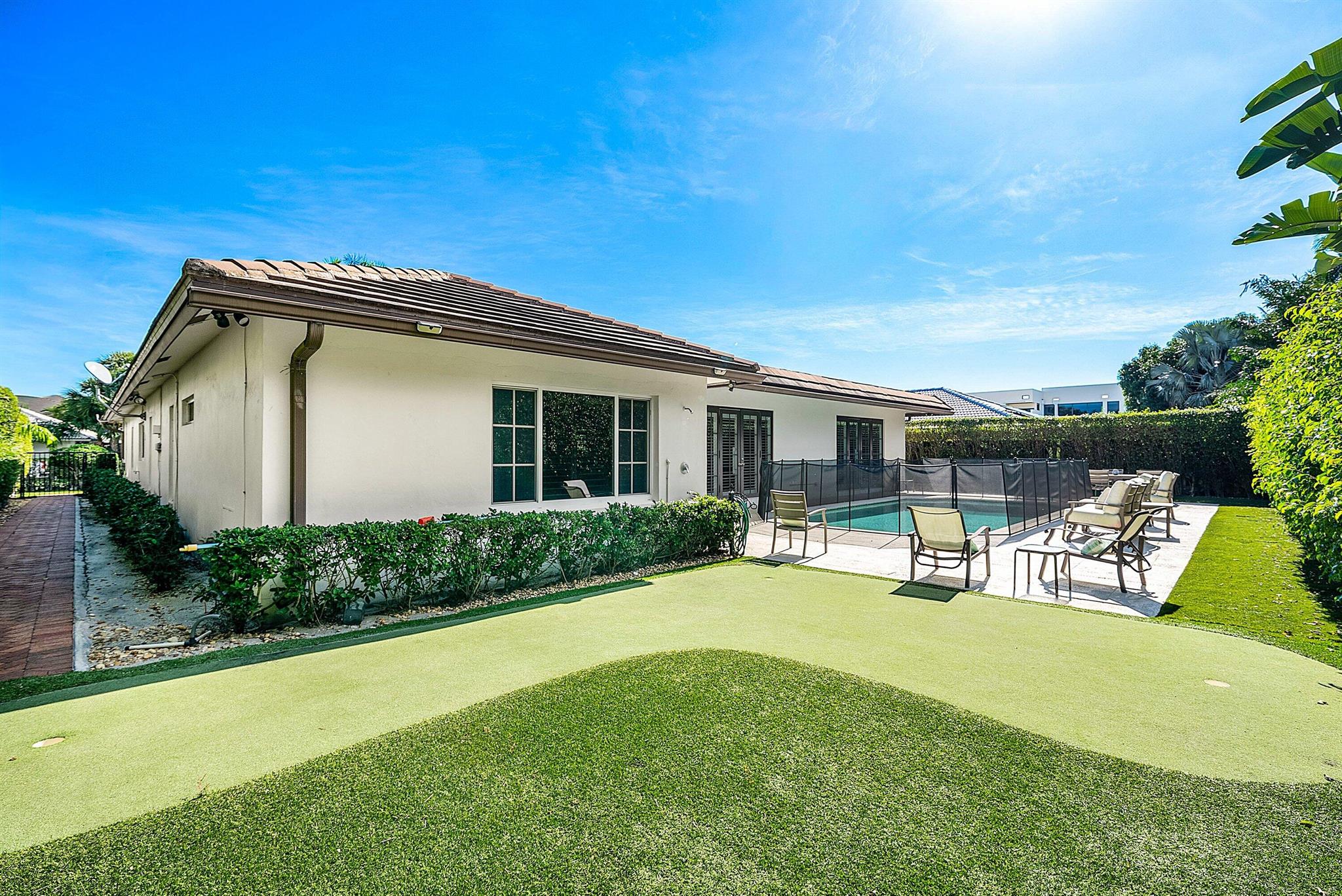 ROYAL PALM YACHT & COUNTR - Residential Lease